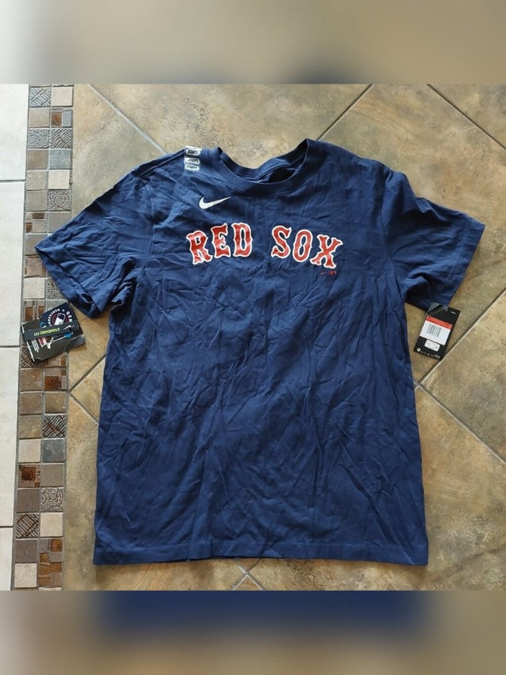 Nike Boston Red Sox JD Martinez 28 T-Shirt Mens L NWT Navy